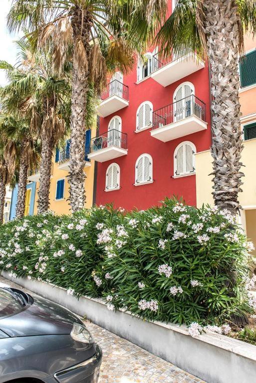 P010 - Porto Recanati, Nuovo Monolocale Fronte Mare 외부 사진